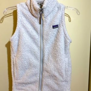 Girls Patagonia Cream Furry Vest - XL